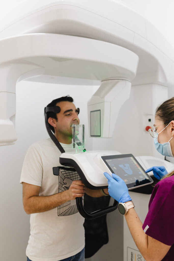 CBCT 3D Radiografía Dental 3D en Clínica Dental Oviedo - Miguel Gonzaéz